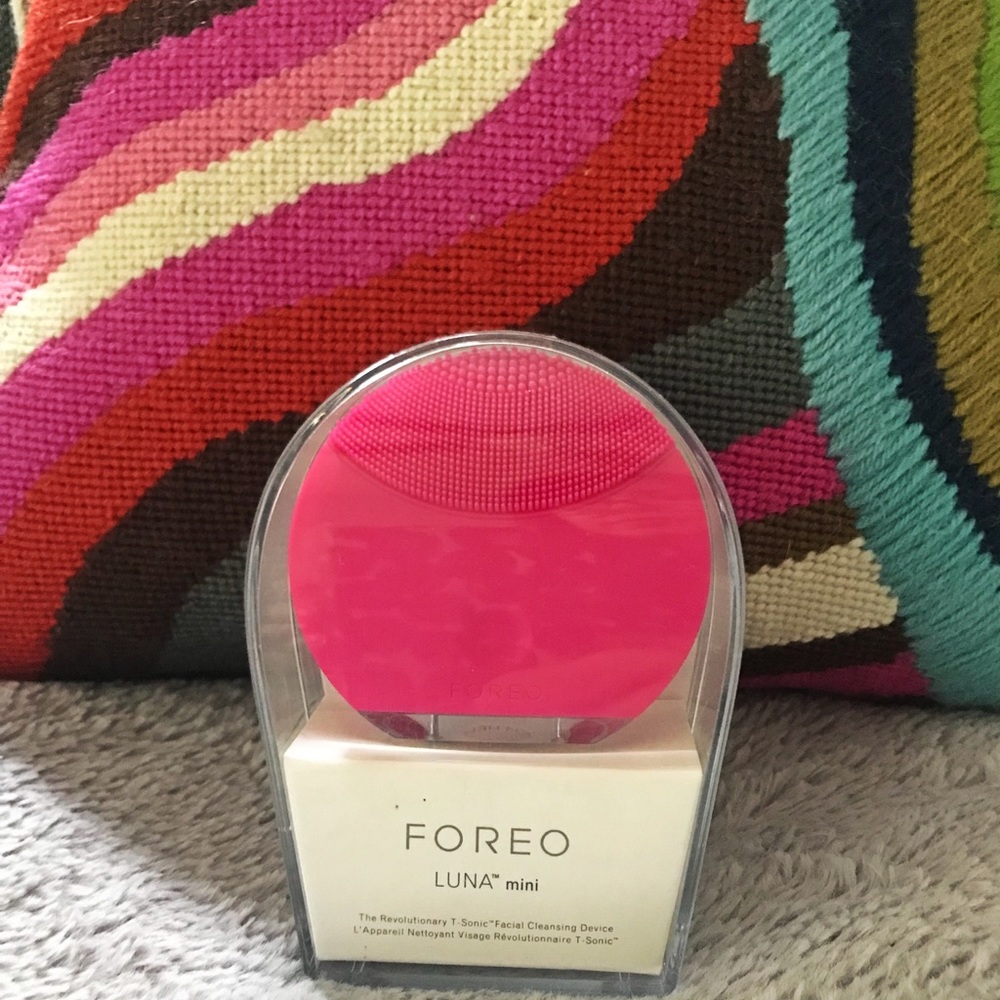 Lina Foreo mini, only charged once since purchased